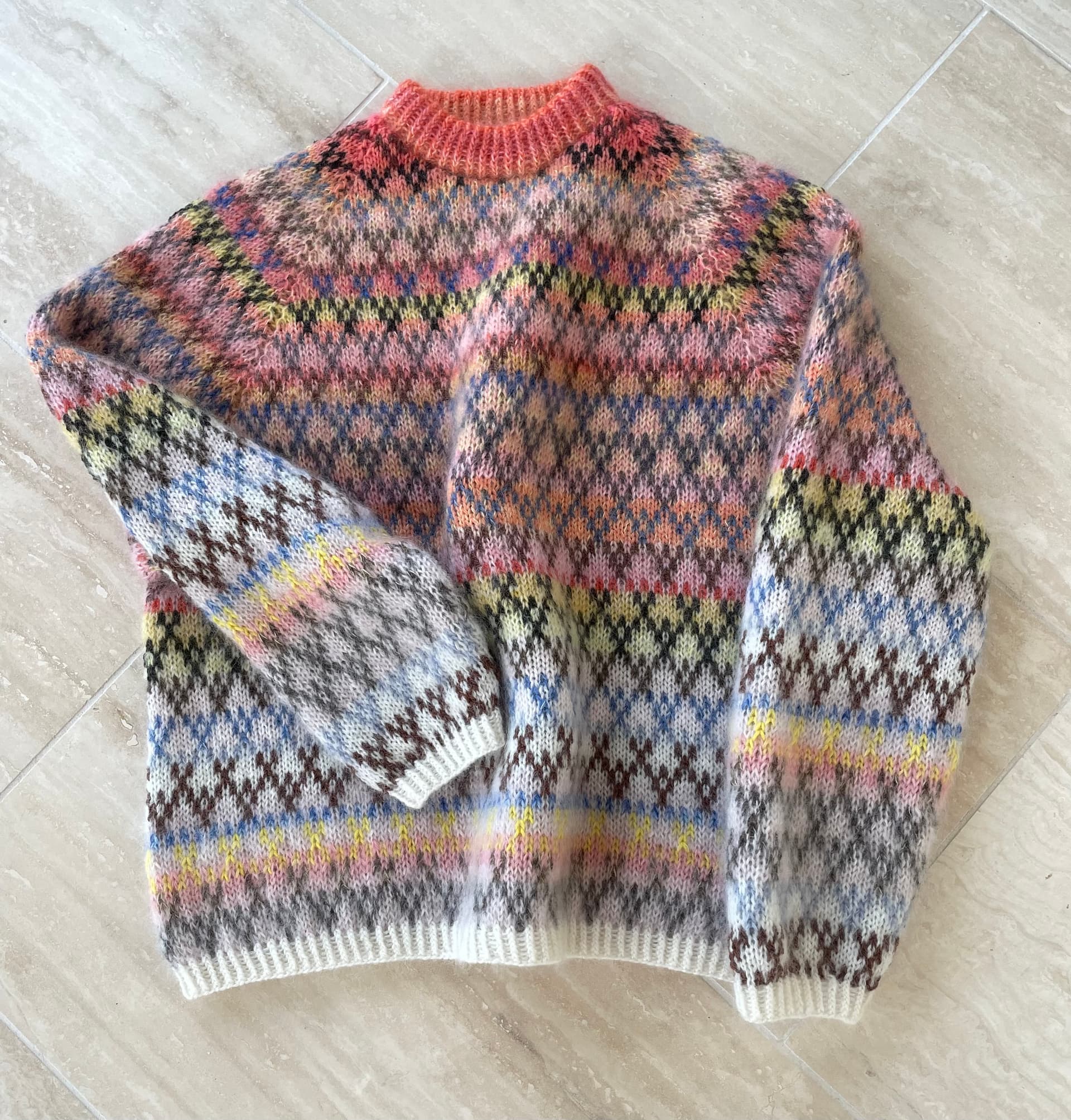 Spot-sweater
